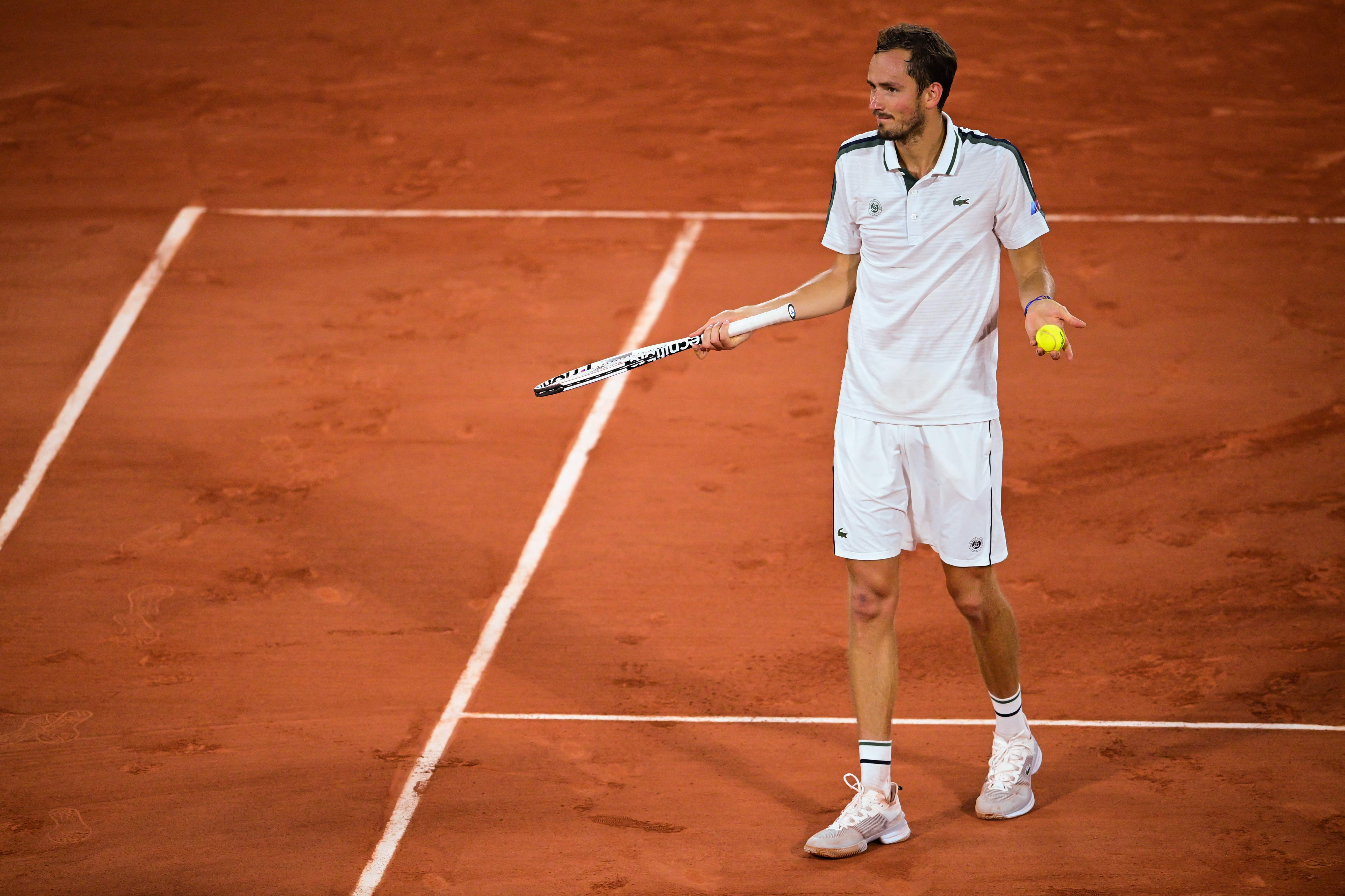 年终总决赛逆转法网,梅德韦杰夫扛起全队 年终总决赛逆转法网,梅德韦杰夫扛起全队