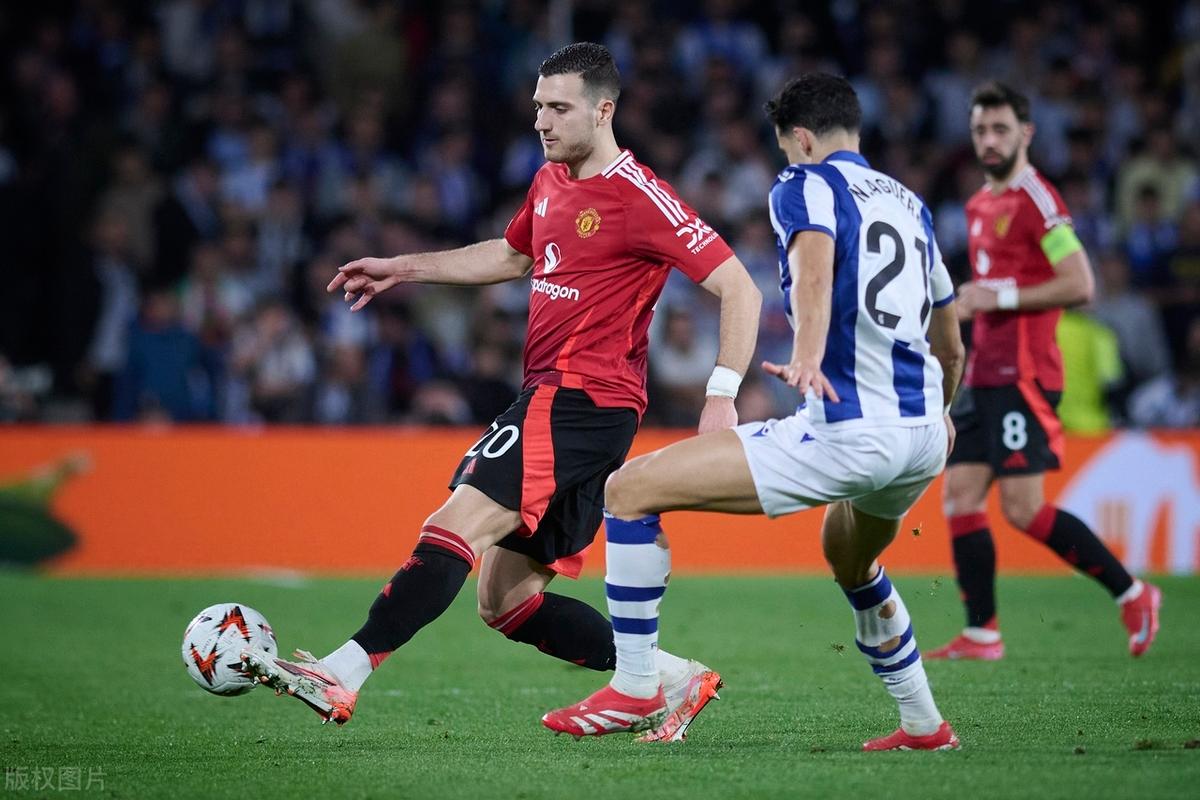 巴萨险胜阿森纳,莱万状态火热 巴萨险胜阿森纳,莱万状态火热