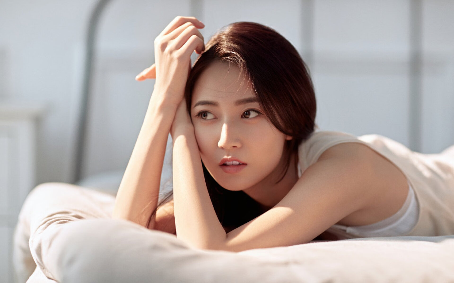 黄喜灿爆发与几内亚突围，个人英雄与团队坚韧的足球启示